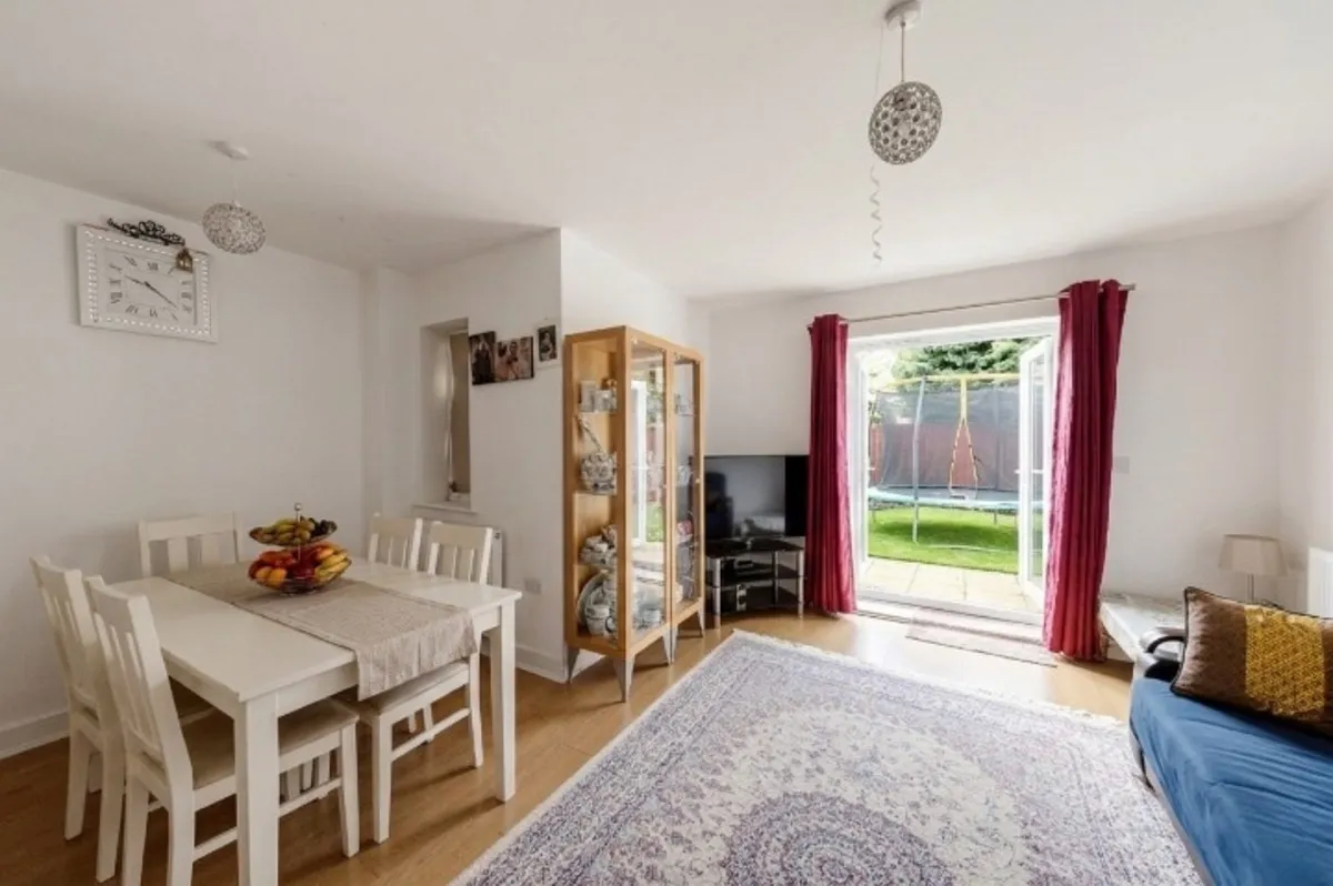 Romford, RM6, photo 3
