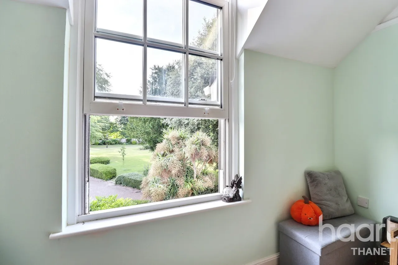 Sarre Court, Birchington, CT7, photo 5