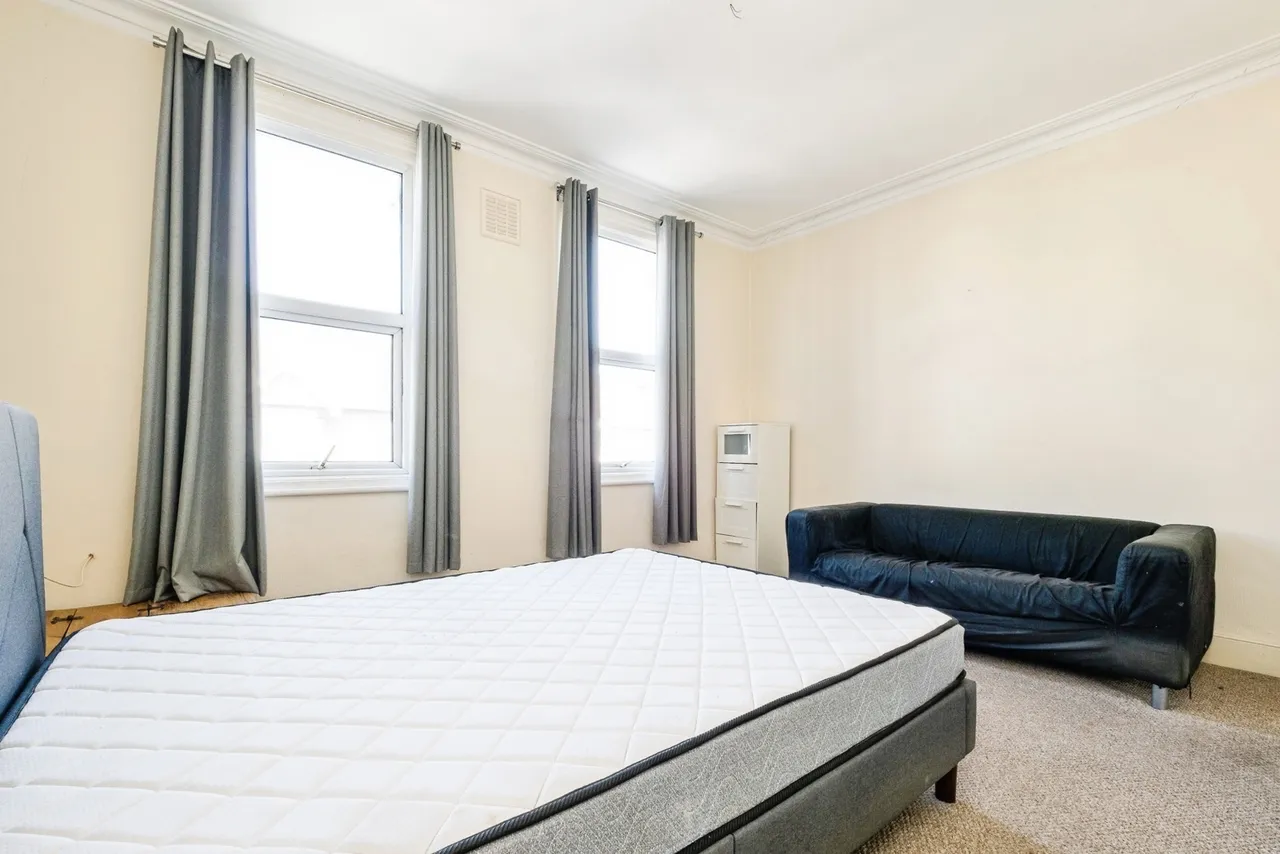 Church Road, LONDON, London, E12, photo 14