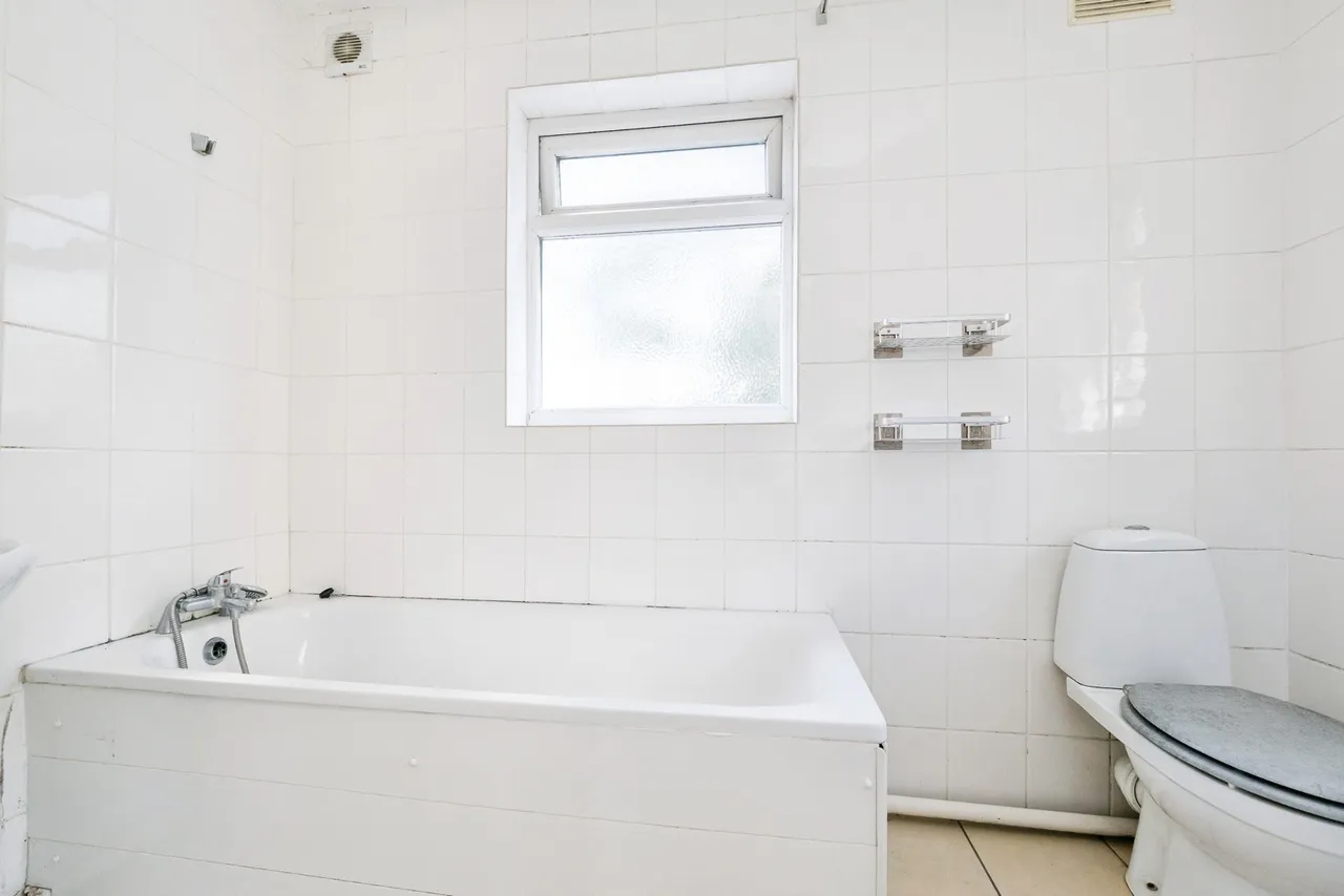 Church Road, LONDON, London, E12, photo 7