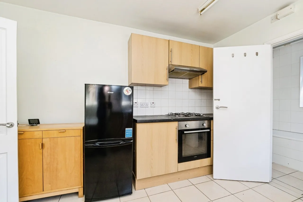 Church Road, LONDON, London, E12, photo 5