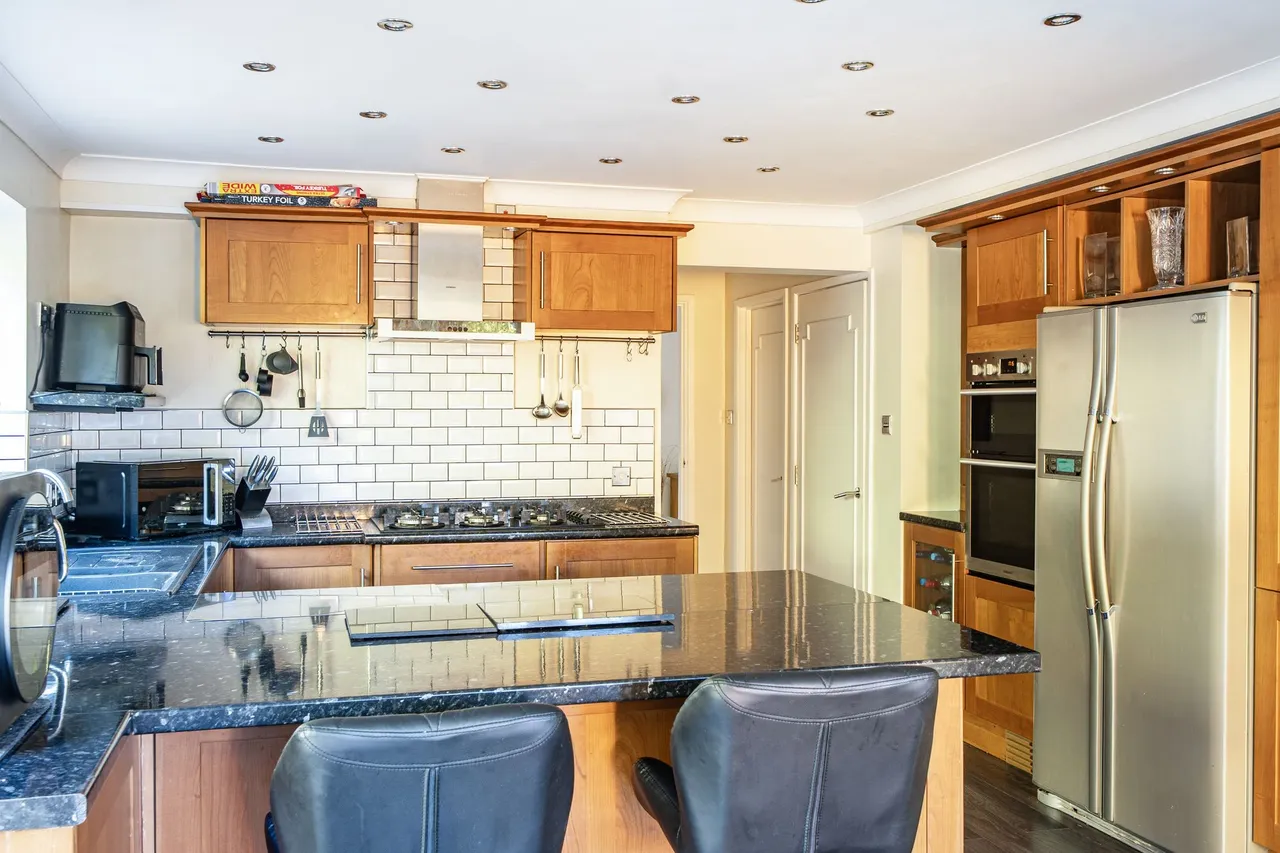 Goodwood Close, Midhurst, GU29, photo 5