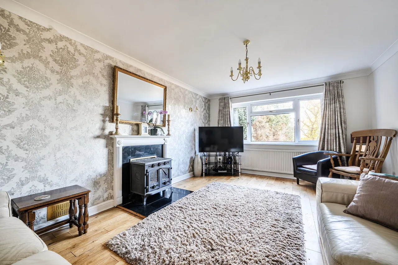 Goodwood Close, Midhurst, GU29, photo 4