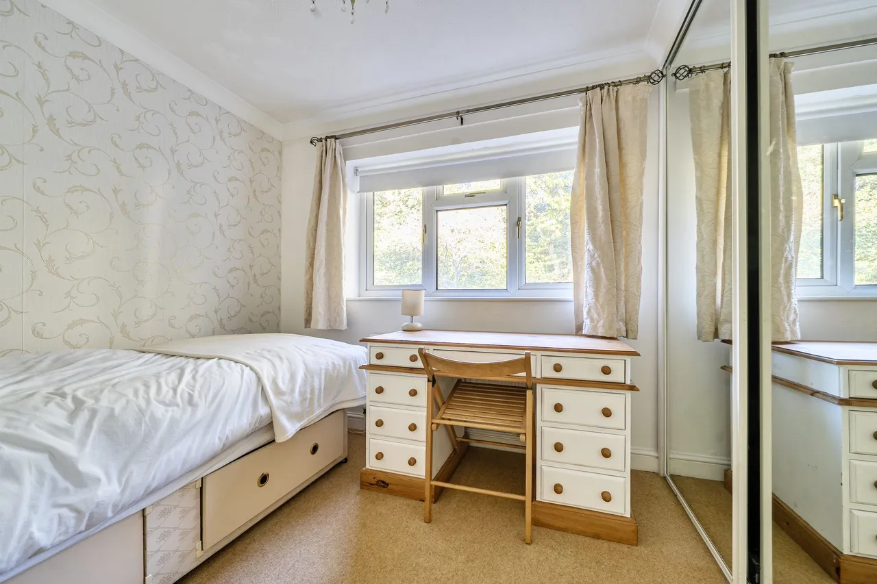 Goodwood Close, Midhurst, GU29, photo 15