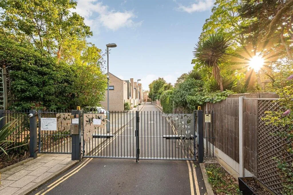 Vinery Way, London, W6, photo 15