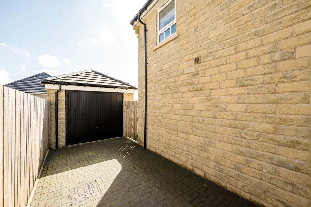 Scotgate Road, Honley, HD9, photo 47