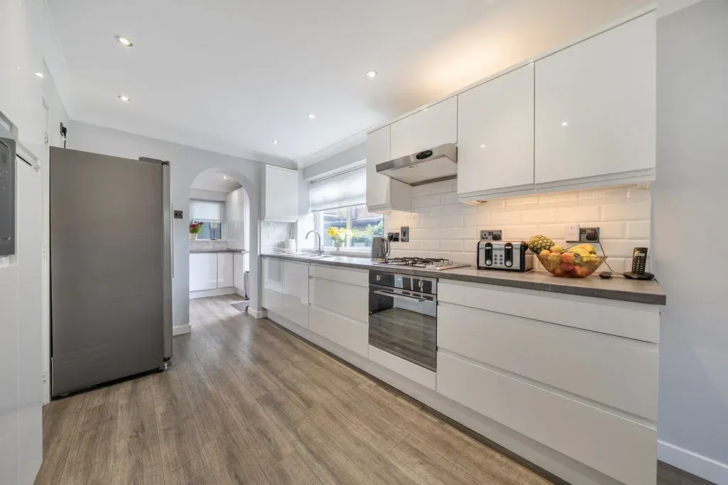Frensham Drive, Bletchley, Milton Keynes, Buckinghamshire, MK2 3AP, photo 4