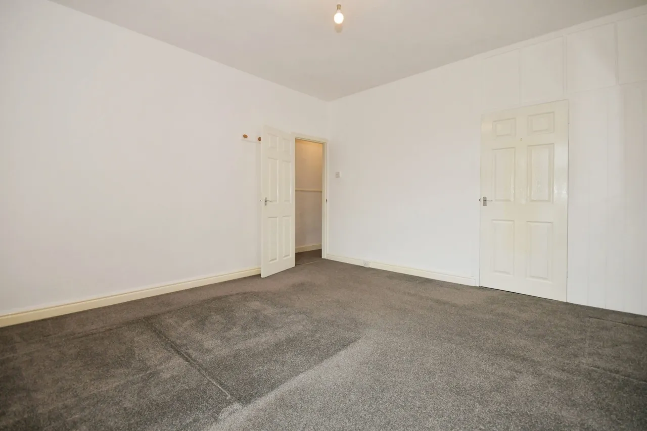 Knighton Street, North Wingfield, S42, photo 11