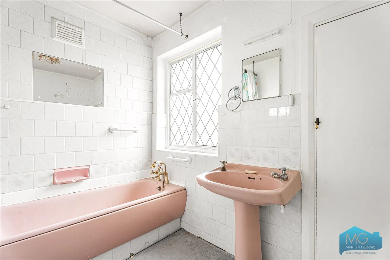 Manor Drive, London, N20, photo 19