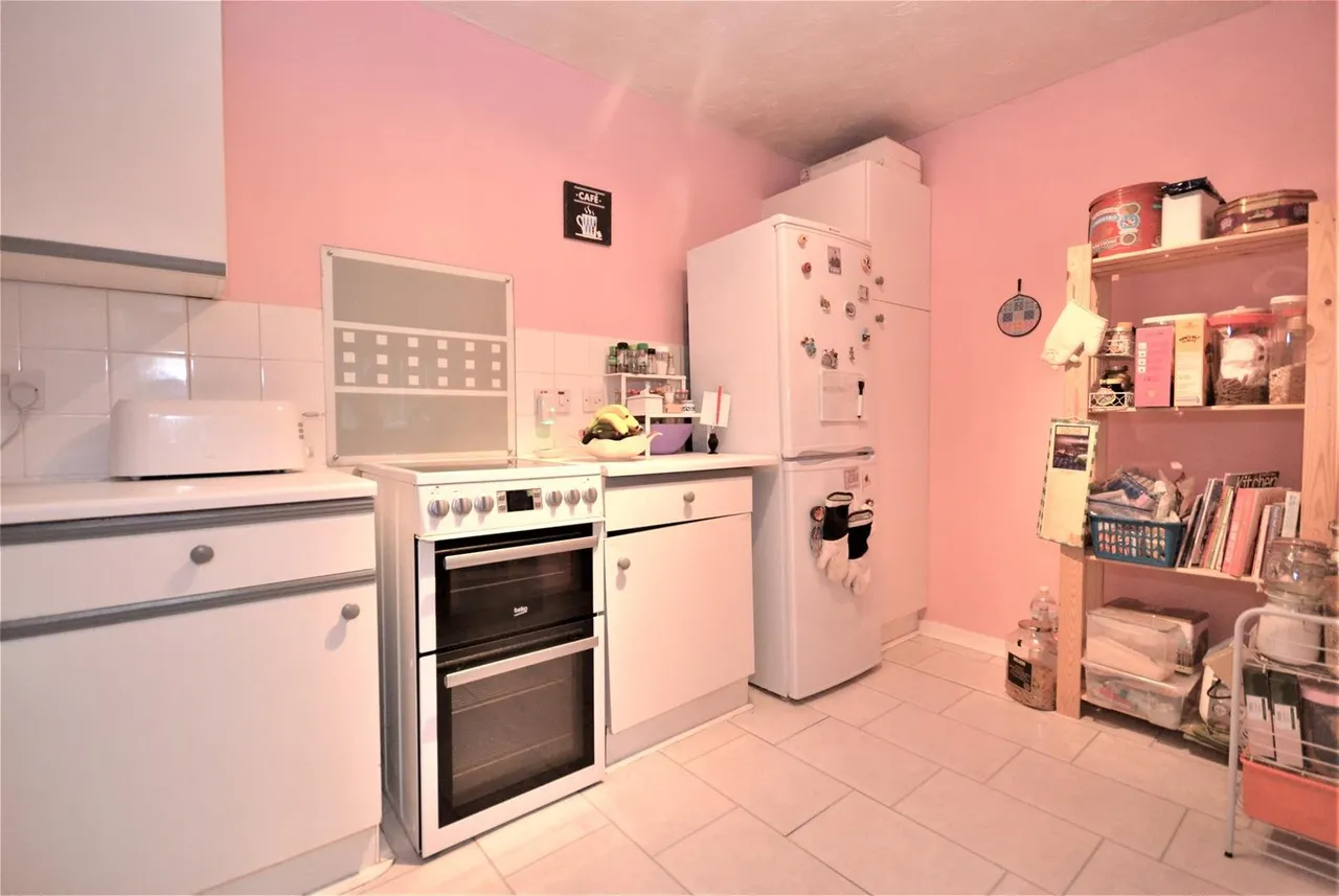 Tylers Court, 8 Westbury Road, Walthamstow, London E17 6RG, photo 6
