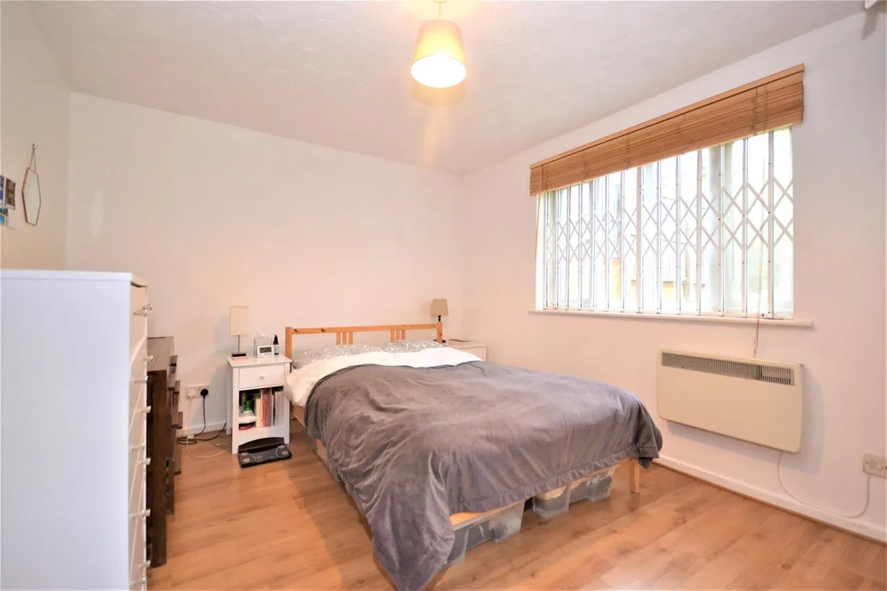 Tylers Court, 8 Westbury Road, Walthamstow, London E17 6RG, photo 2