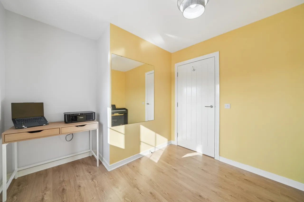 Thornliebank Road, Thornliebank, G46, photo 13