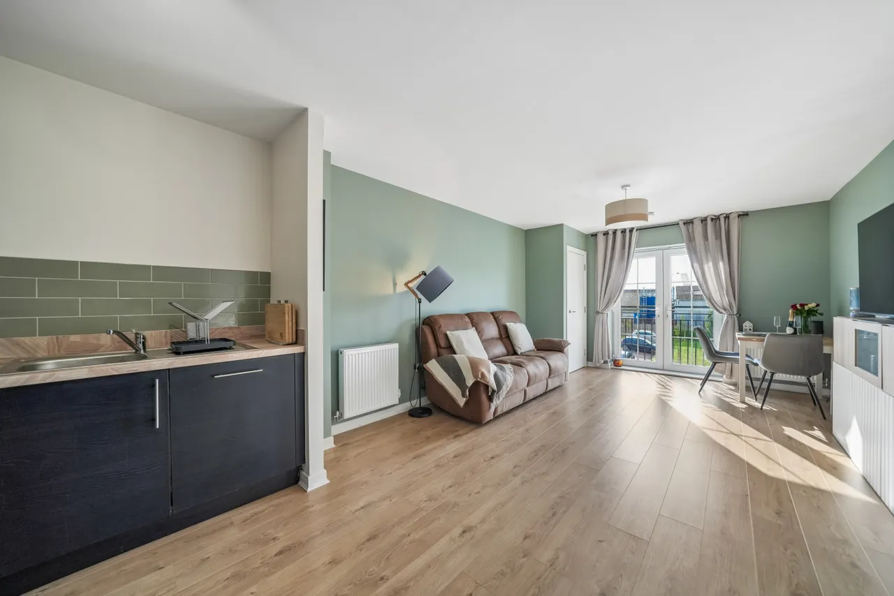 Thornliebank Road, Thornliebank, G46, photo 8