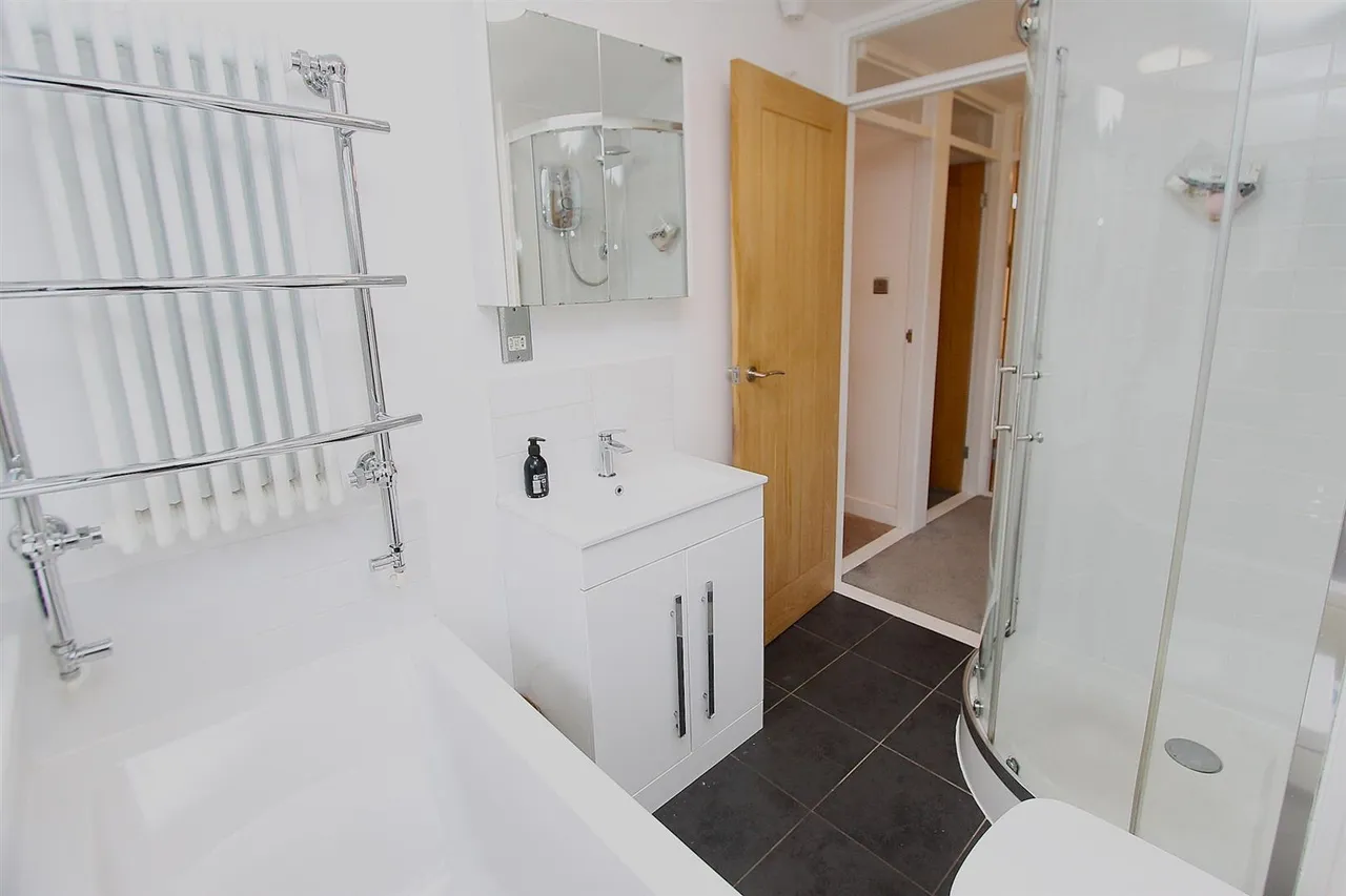 Brockmoor Close, Pedmore, Stourbridge, photo 22