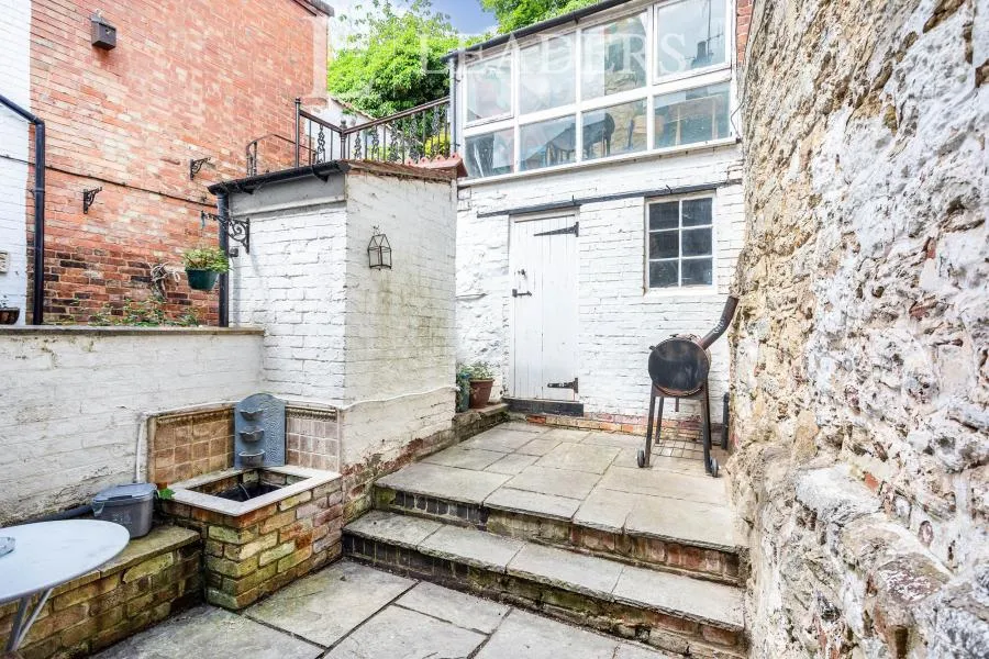 Well Street, Buckingham, MK18, photo 6