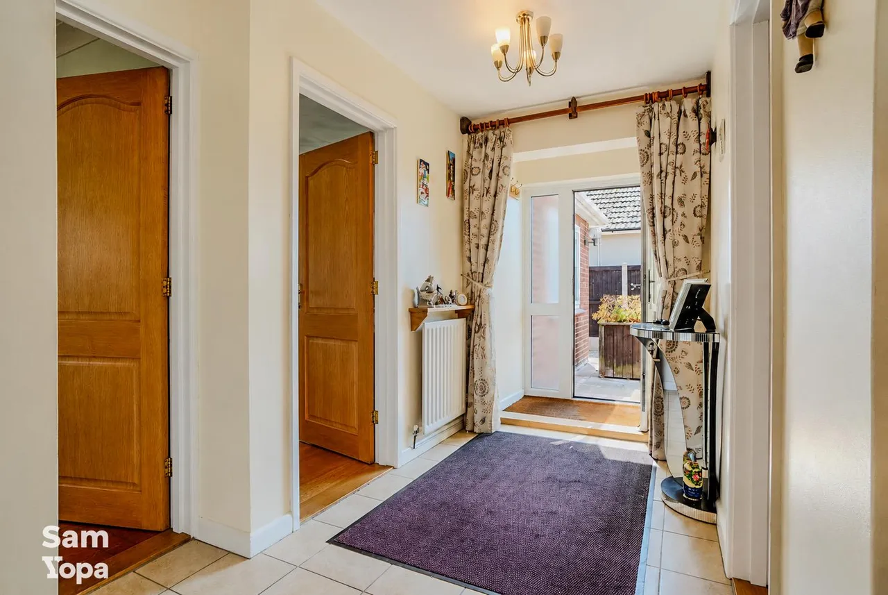 Bromley Road, Colchester, CO7, photo 11