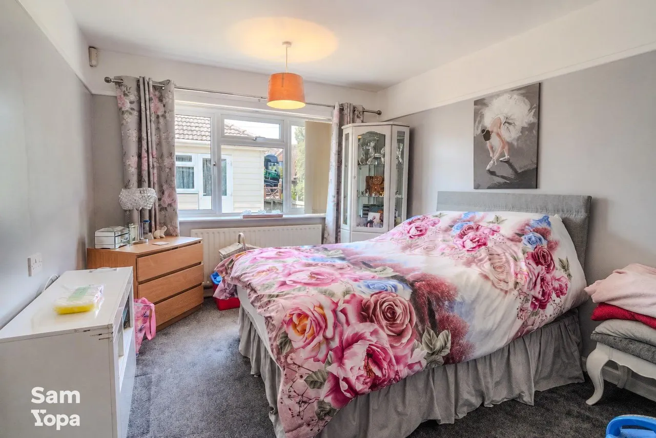 Bromley Road, Colchester, CO7, photo 16