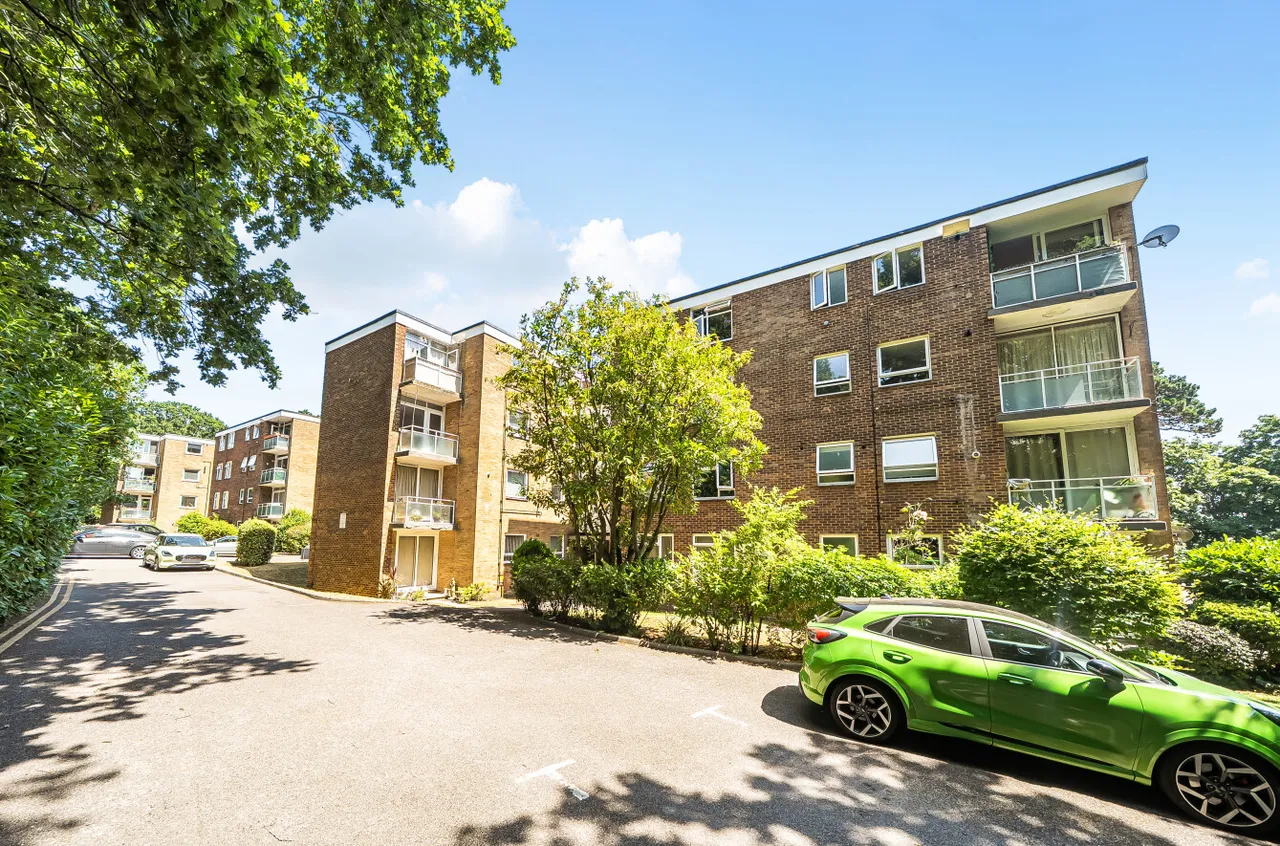 2 bed flat for sale, Coxford Road, Lordswood, SO16
