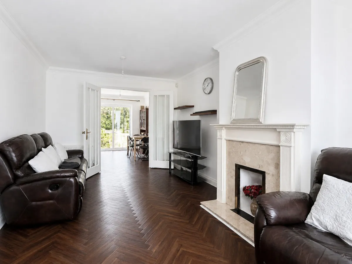 Sunny Mews, Collier Row, Romford, RM5 3PN, photo 6