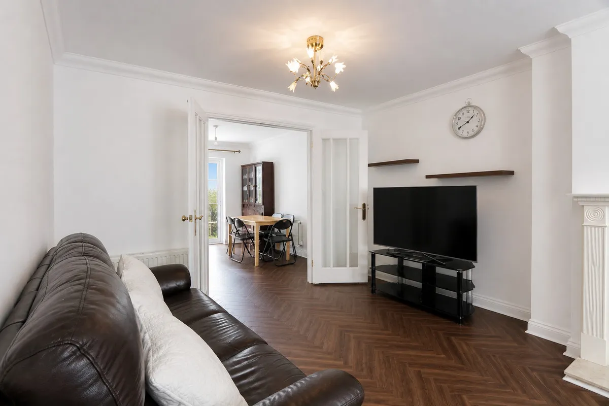 Sunny Mews, Collier Row, Romford, RM5 3PN, photo 2