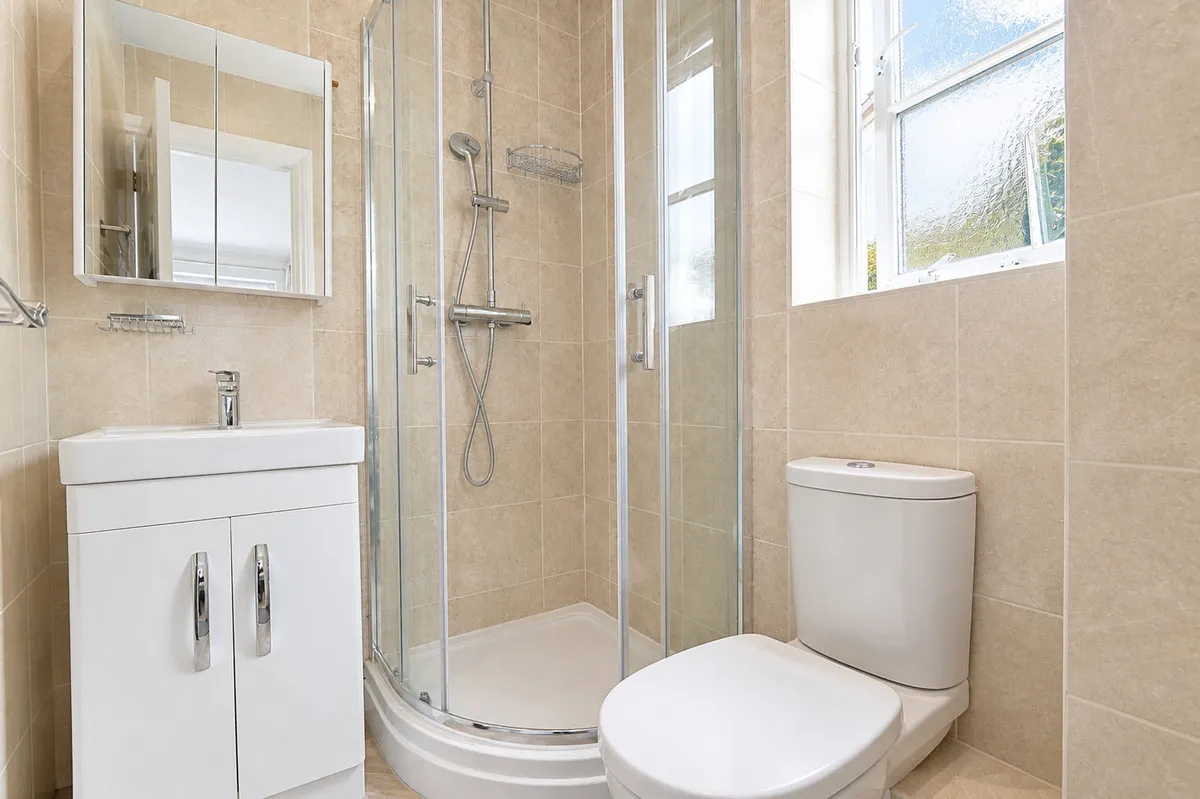 Sunny Mews, Collier Row, Romford, RM5 3PN, photo 13