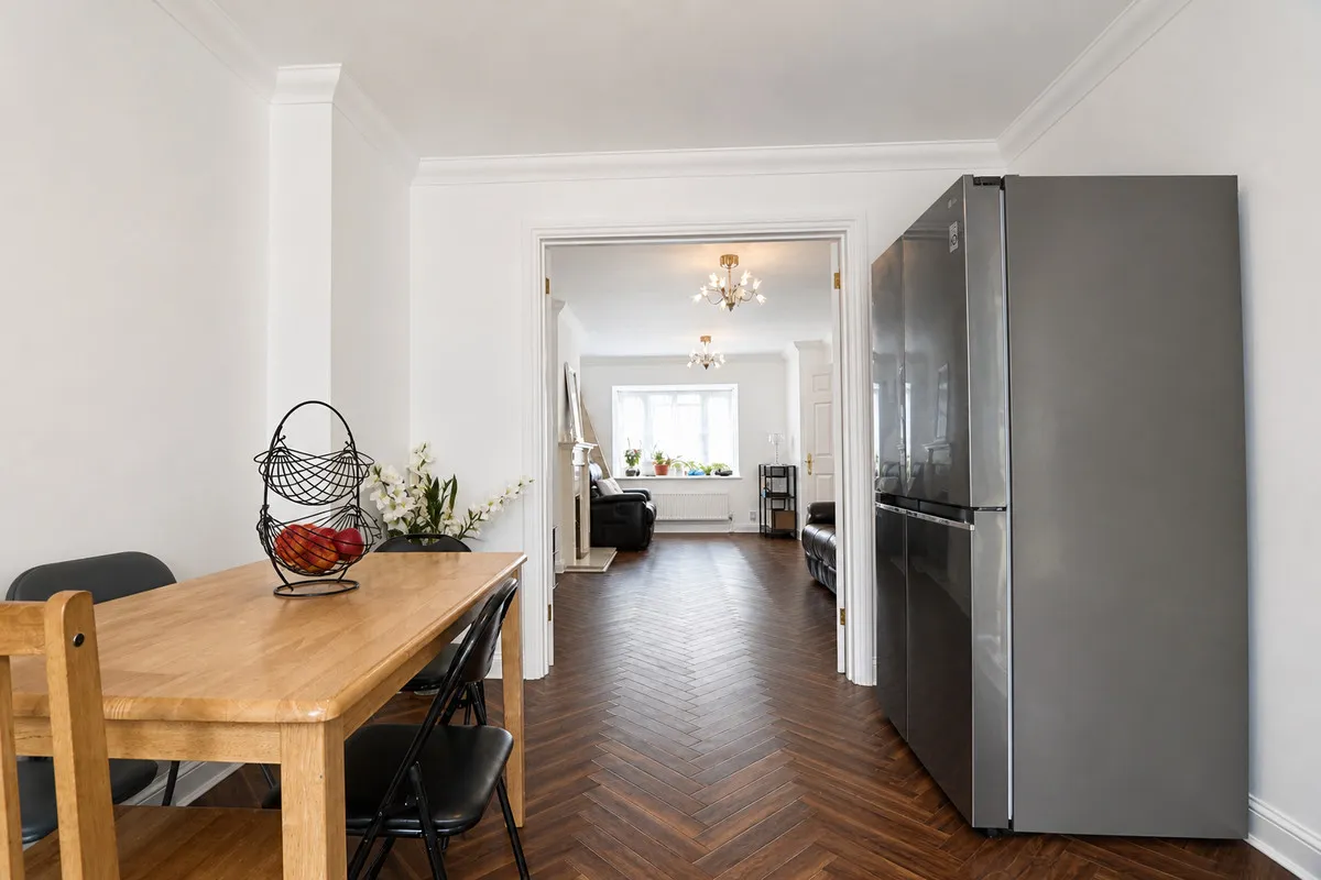 Sunny Mews, Collier Row, Romford, RM5 3PN, photo 5