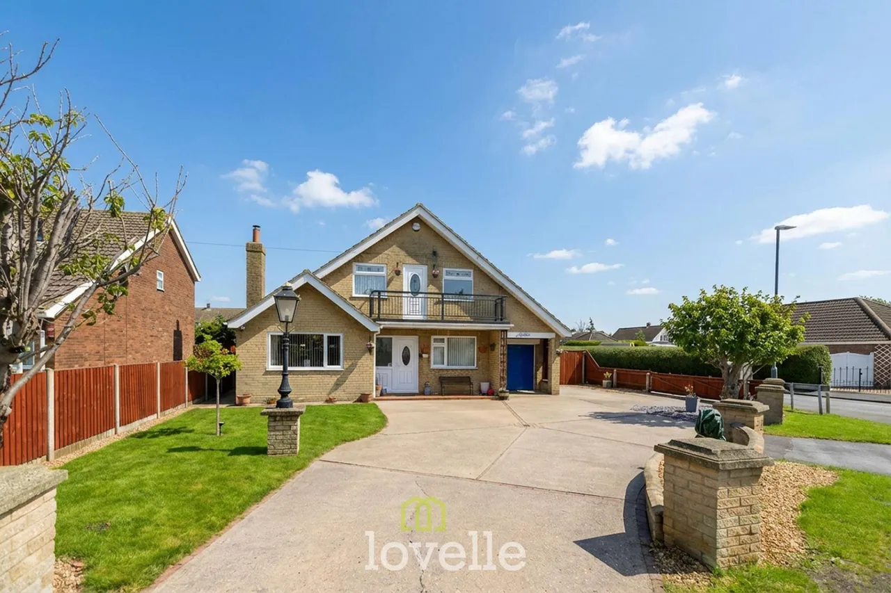 4 bed house for sale, Cravens Lane, Habrough, DN40