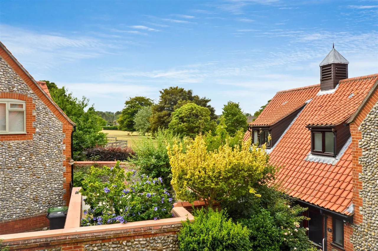 The Pastures, Blakeney, NR25, photo 14