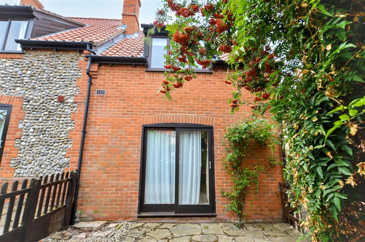 The Pastures, Blakeney, NR25, photo 13