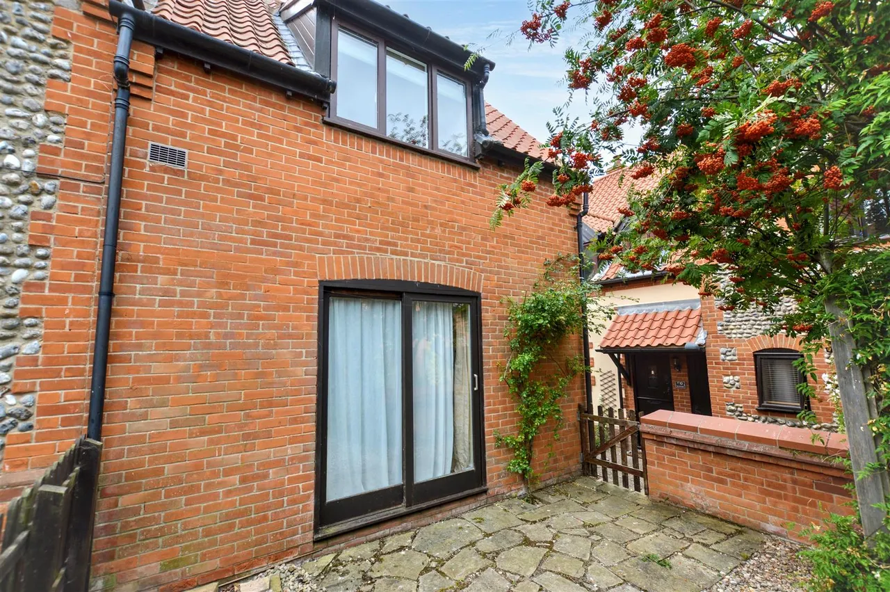 The Pastures, Blakeney, NR25, photo 15