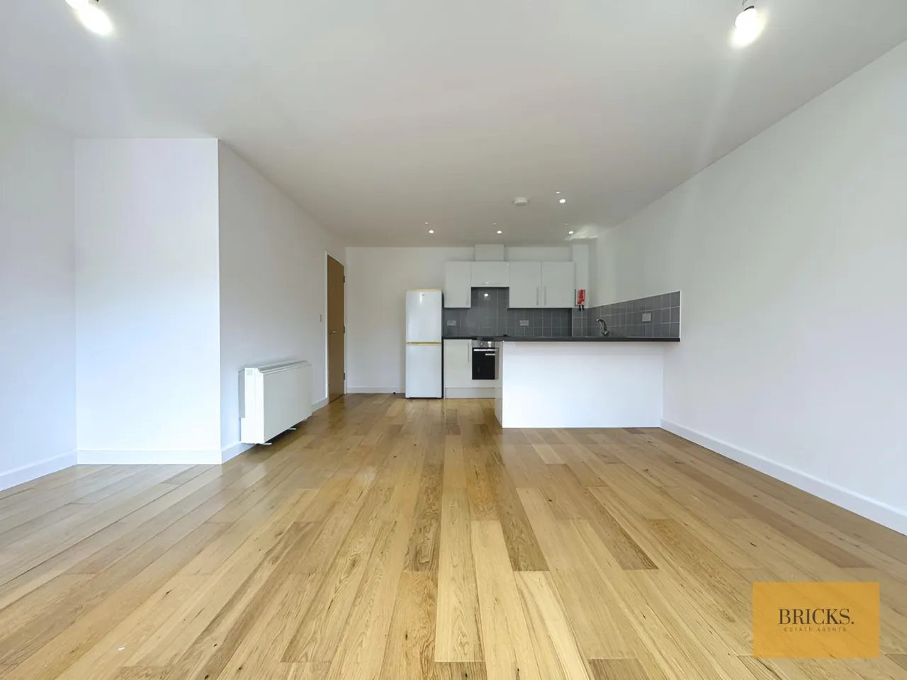 1 bed flat to rent — Rothesay Road, Luton, LU1 1QZ