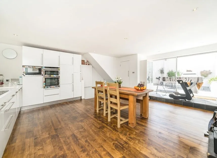 Medfield Street, Roehampton, SW15, photo 2