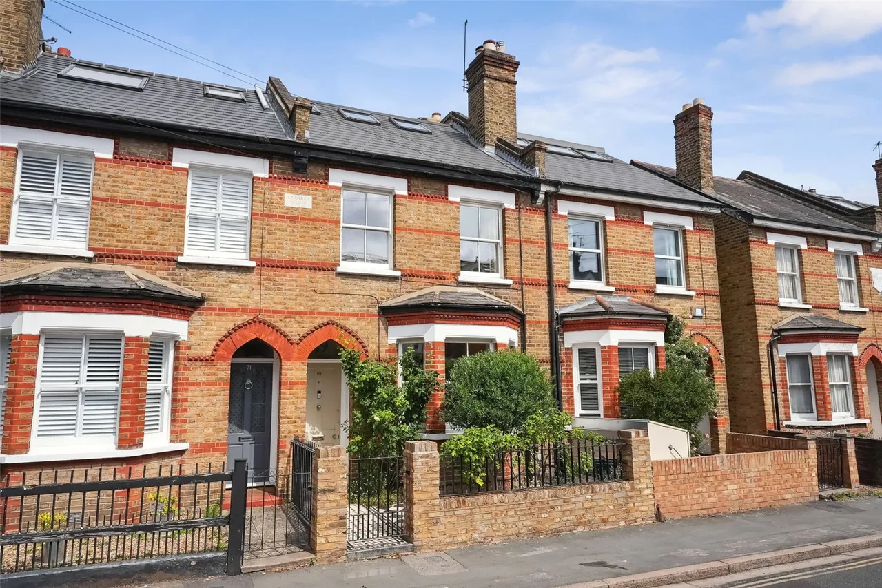 4 bed house for sale — Third Cross Road, Twickenham, TW2 5DY
