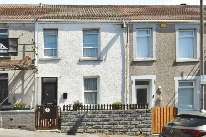 3 bed house for sale — Middle Road, Swansea
