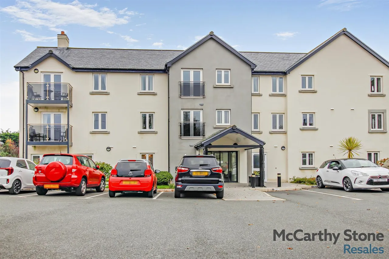 2 bed flat for sale, Lon Pant Y Cudyn, Benllech, LL74