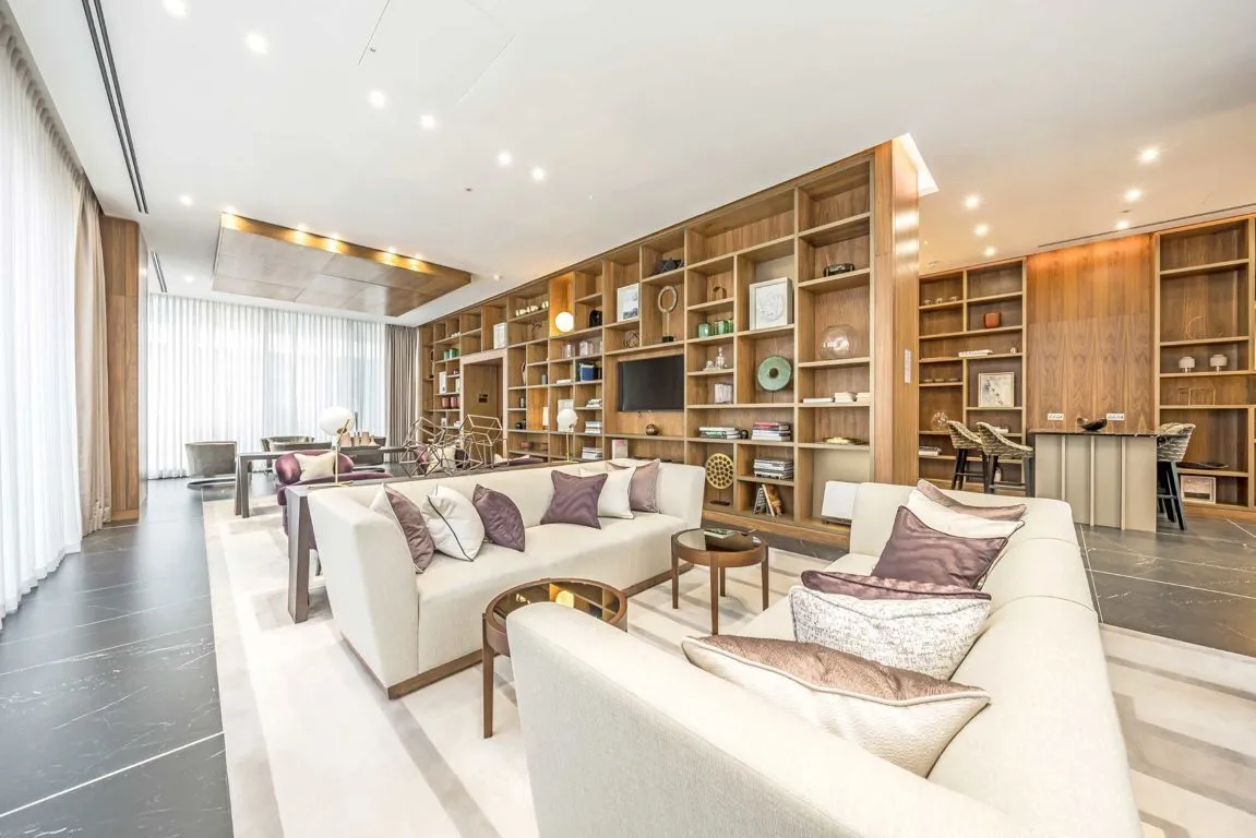 Water Lane, EC3R, photo 15