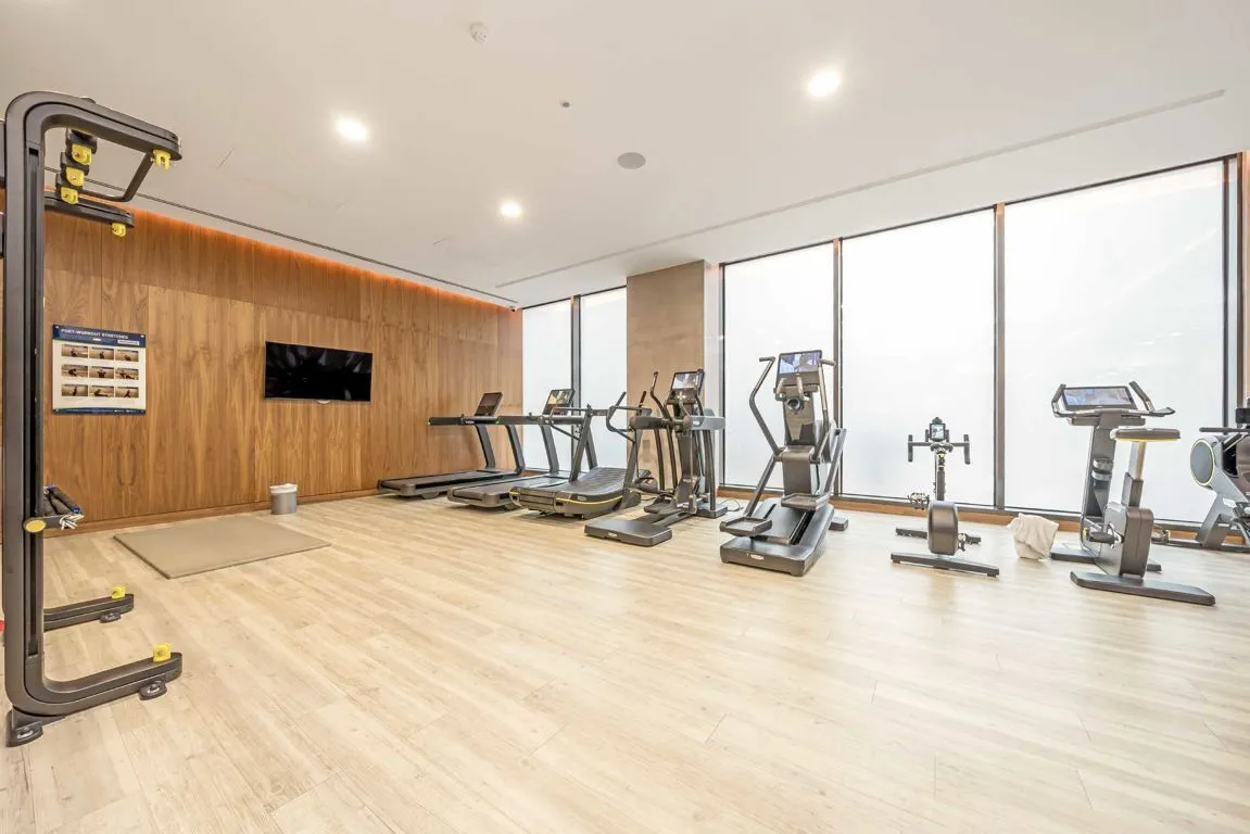 Water Lane, EC3R, photo 12