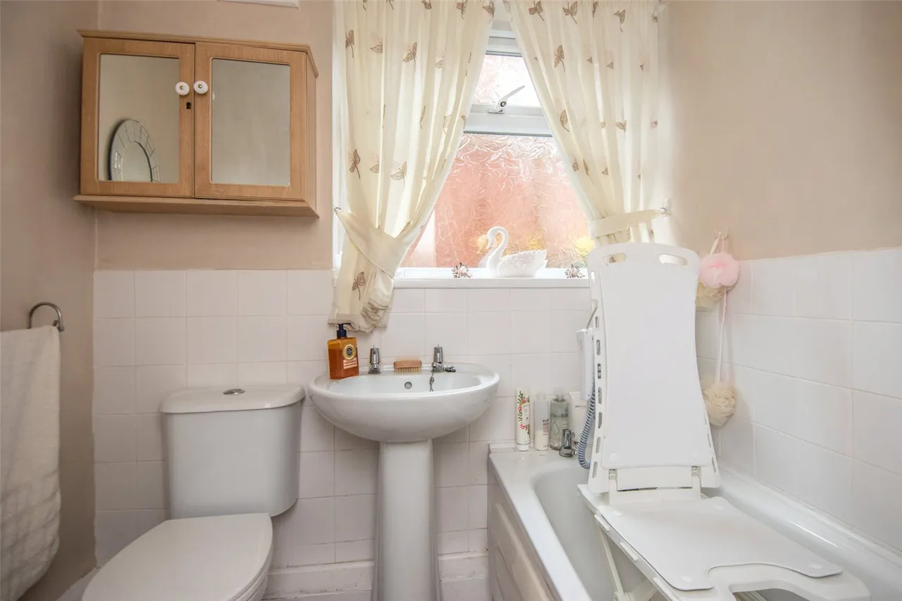 Millfield Road, Bromsgrove, Worcestershire, B61 7BU, photo 9