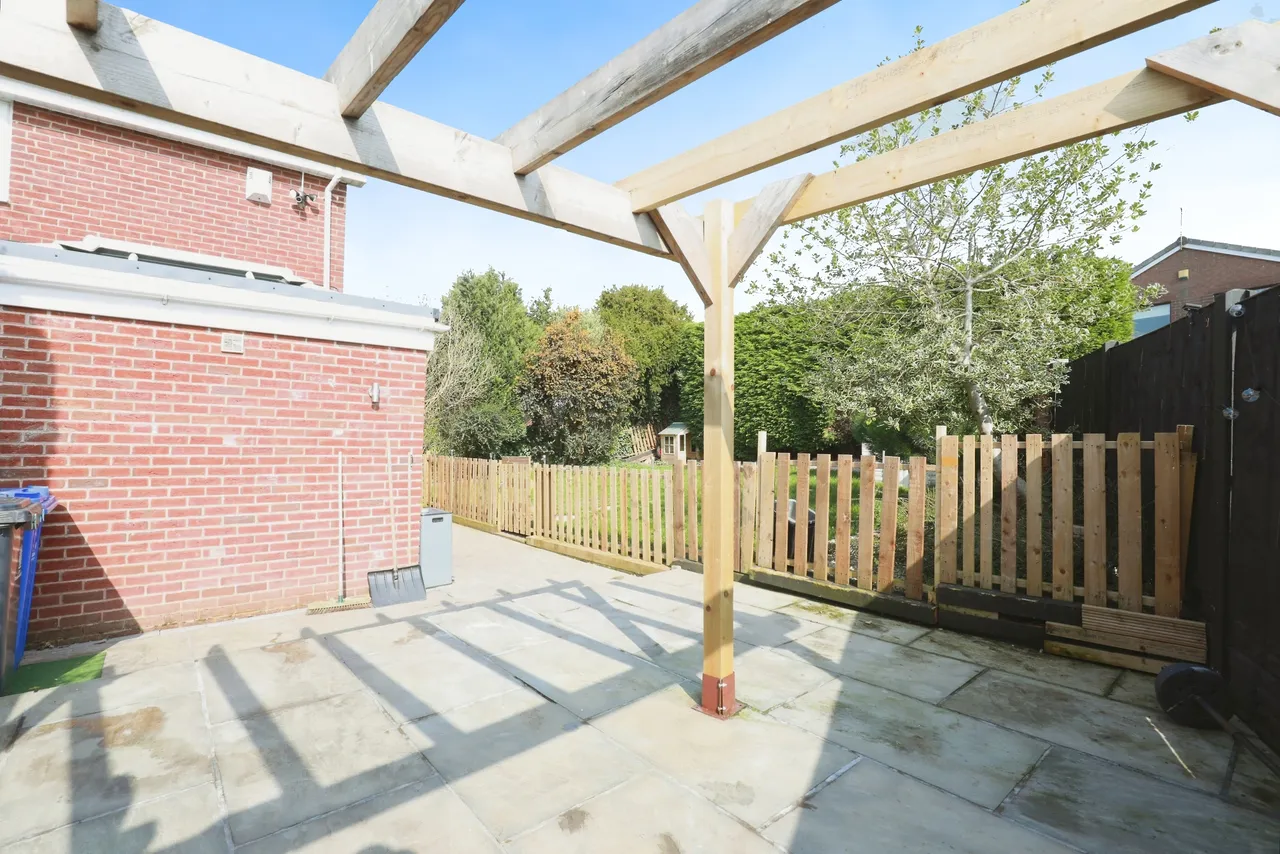 Briarbank Close, Stoke-On-Trent, ST4, photo 14