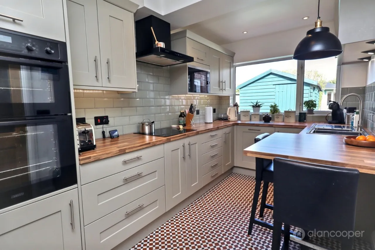 Clay Avenue, St Nicolas Park, CV11, photo 14
