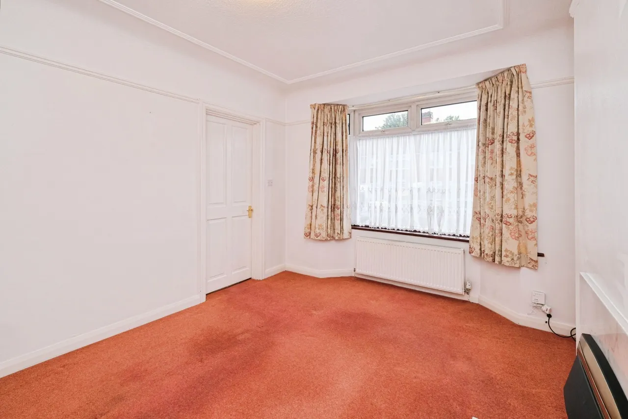 Southmead Road, Liverpool, L19, photo 4