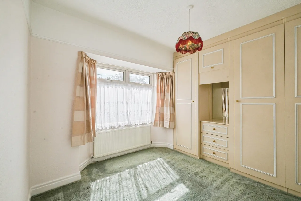 Southmead Road, Liverpool, L19, photo 13