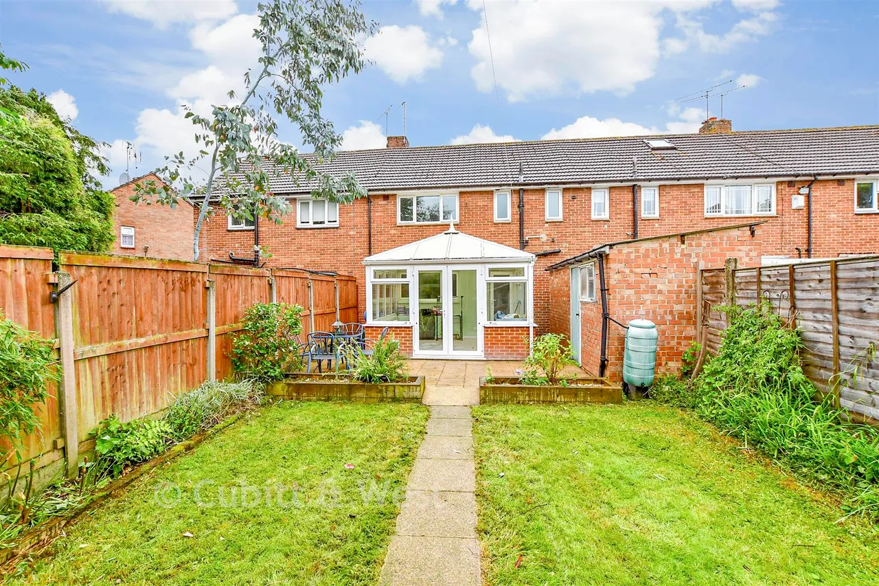 Dockenfield Close, Havant, PO9, photo 2