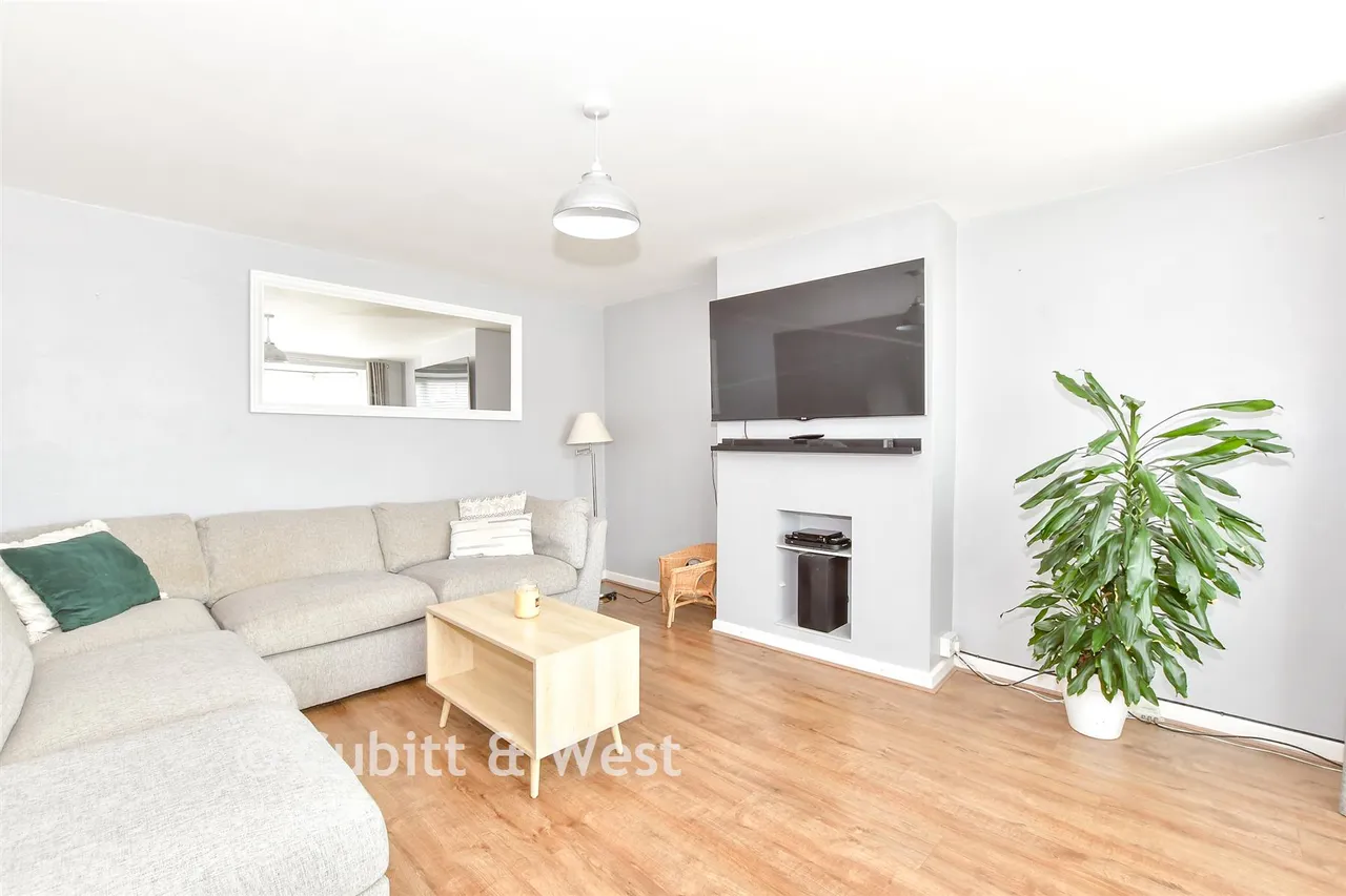 Dockenfield Close, Havant, PO9, photo 3