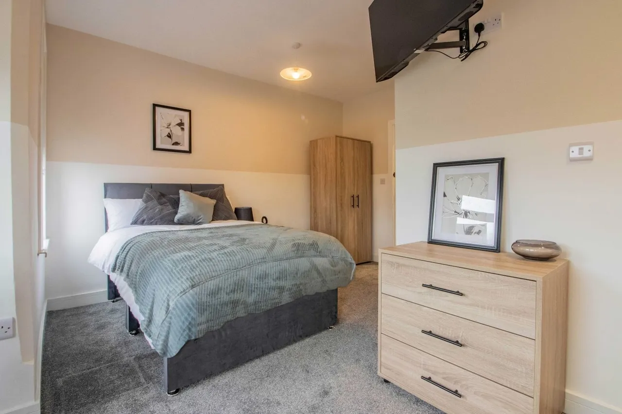 1 bed flat to rent, Queens Road, Beeston, NG9