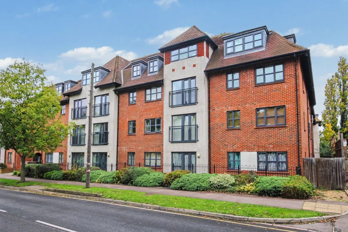 2 bed flat for sale, Dunkerley Court Letchworth Garden City, SG6