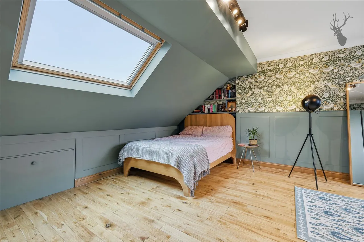 Westbury Lane, Buckhurst Hill, IG9, photo 26