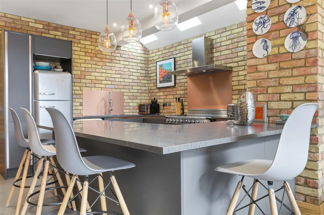 Westbury Lane, Buckhurst Hill, IG9, photo 10