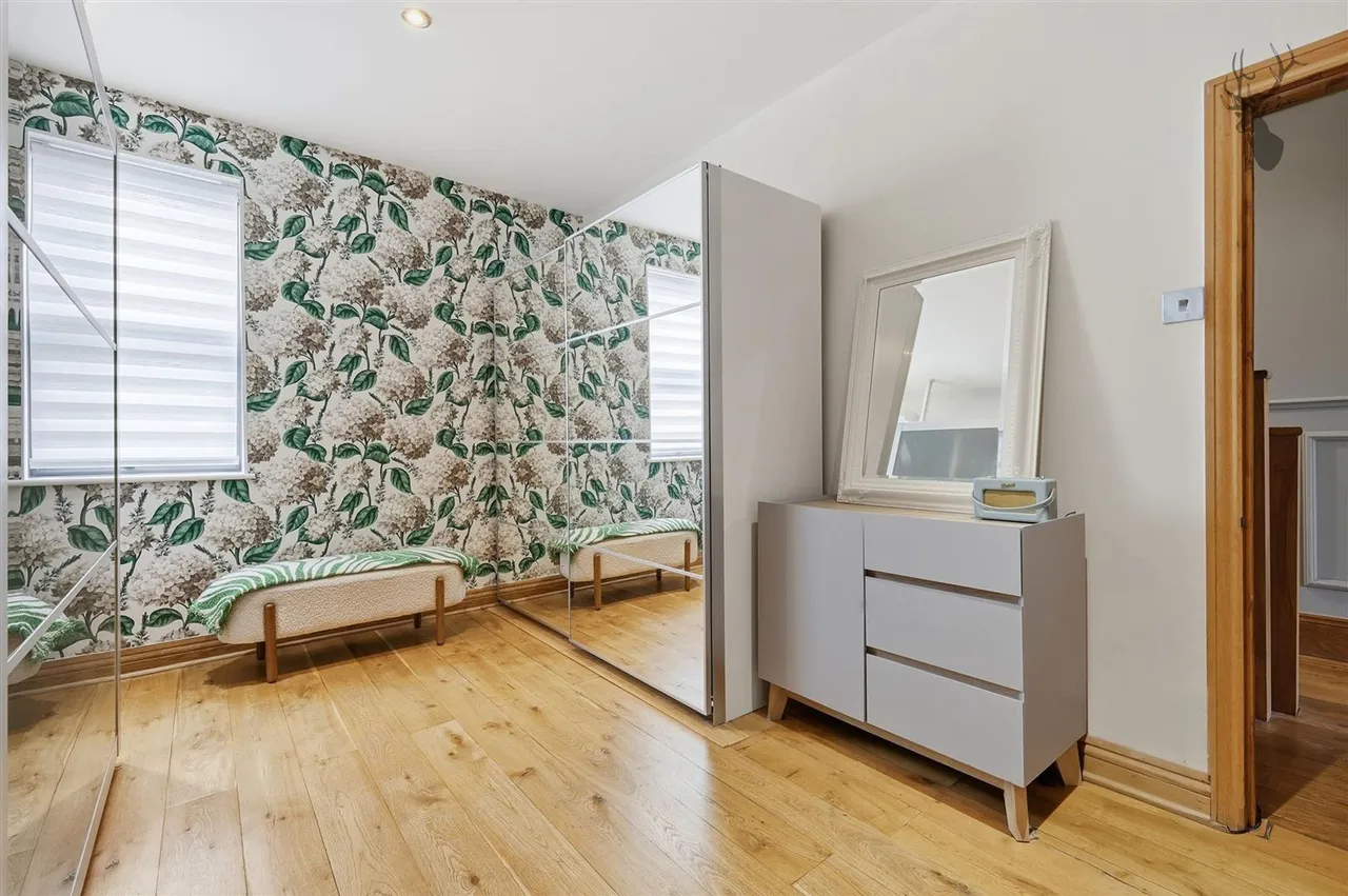 Westbury Lane, Buckhurst Hill, IG9, photo 19