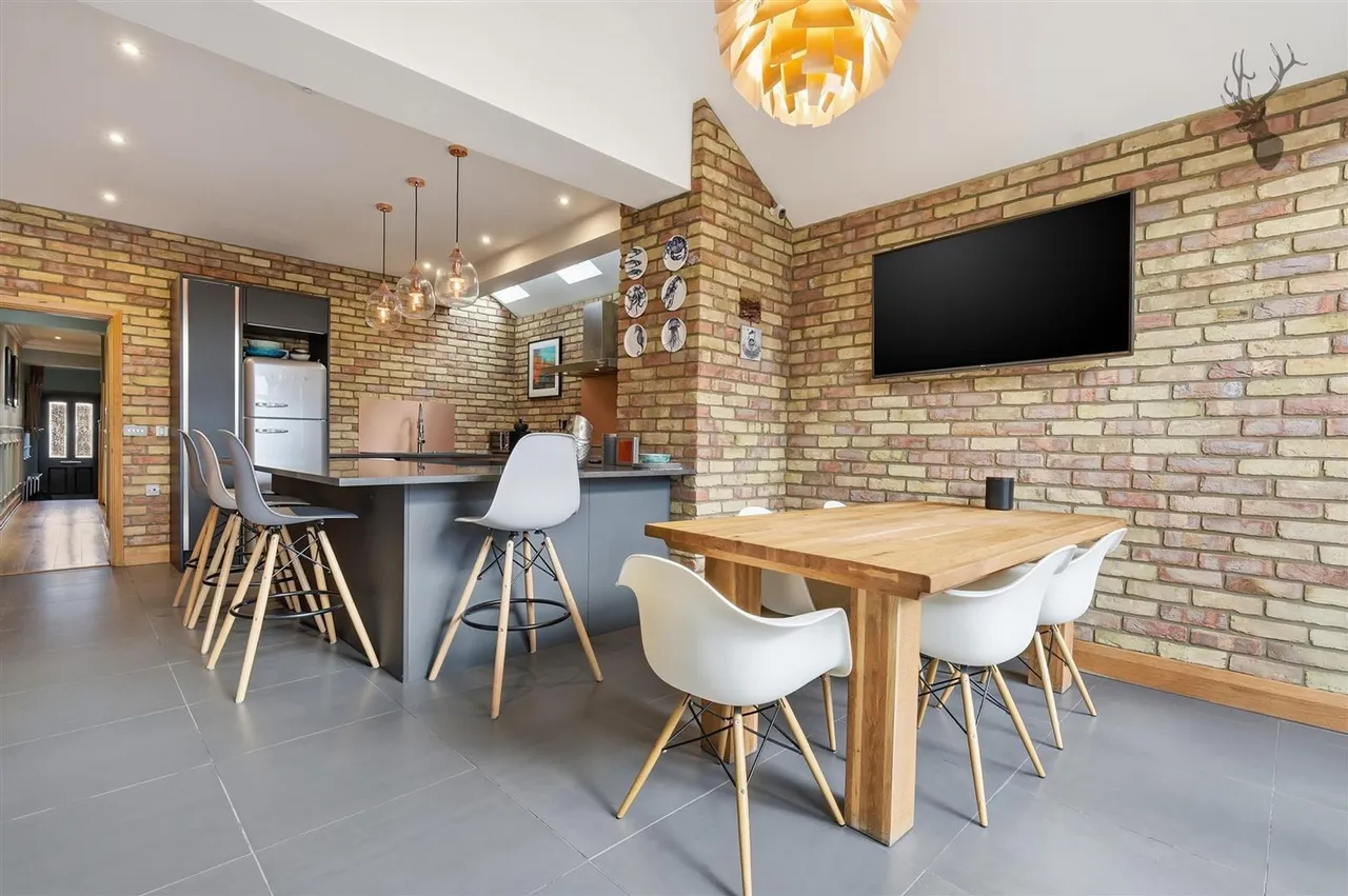 Westbury Lane, Buckhurst Hill, IG9, photo 11
